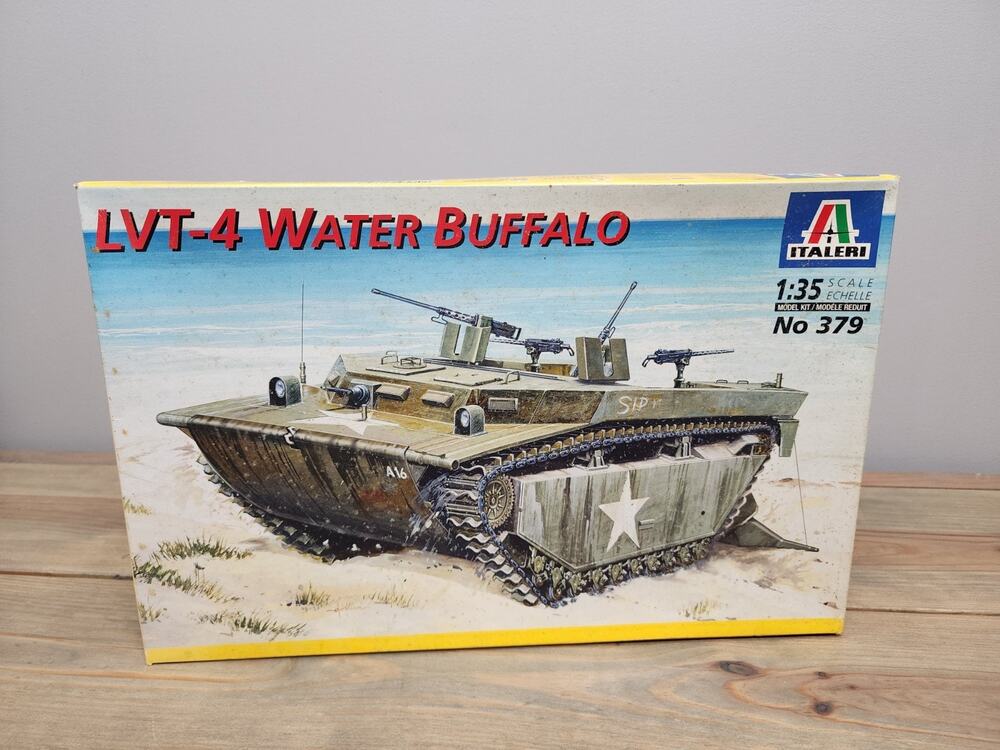 Italeri 1:35 Model LVT-4 Water Buffalo No.379